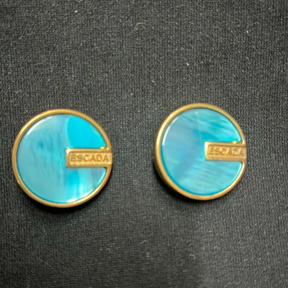 Escada buttons - Picture 1 of 4
